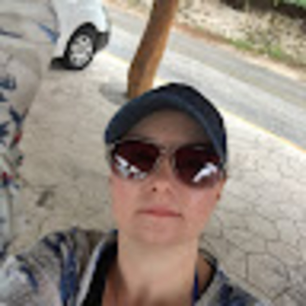 Meet your Posher, Stacy